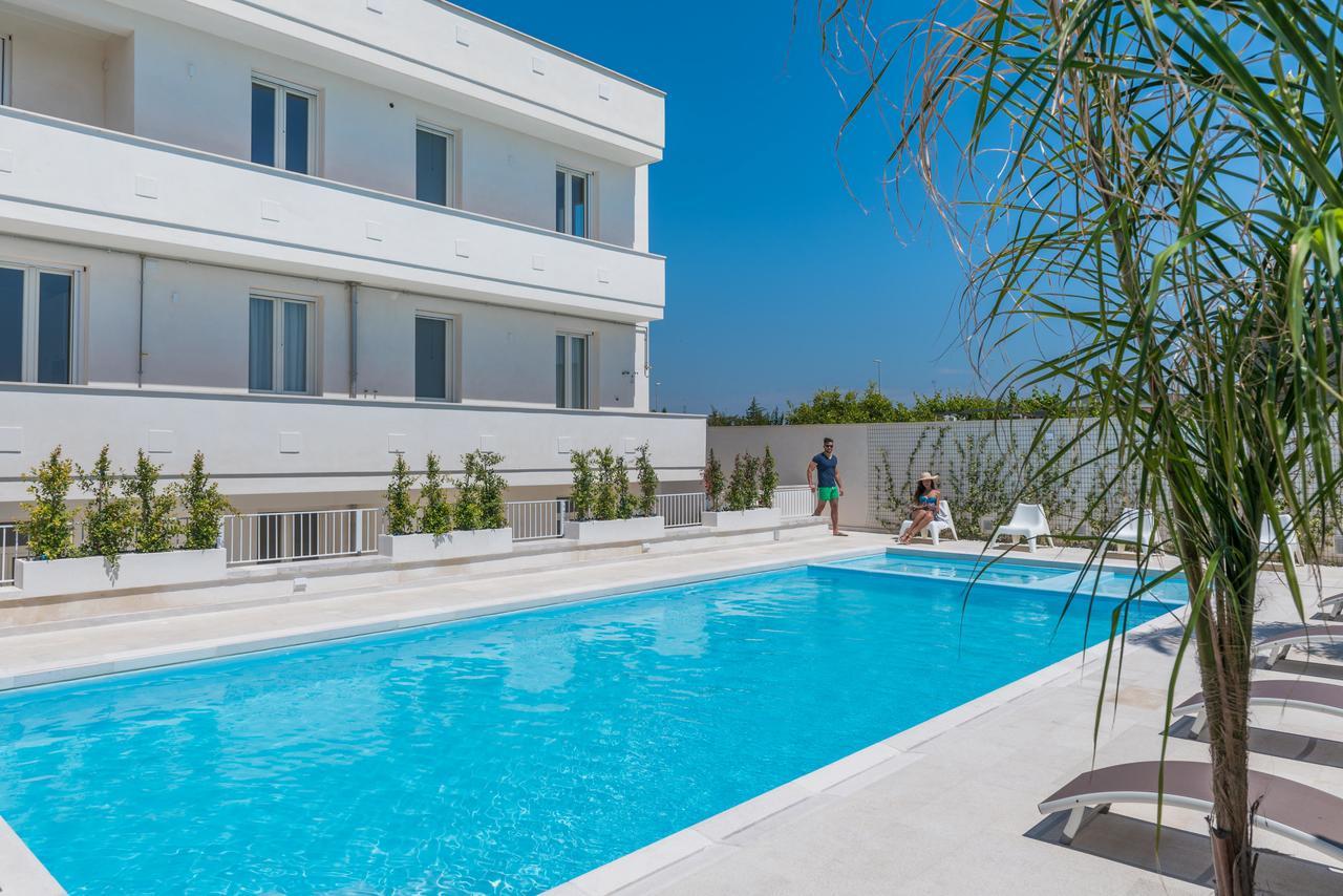 Calura Residence Carpignano Salentino Exterior foto